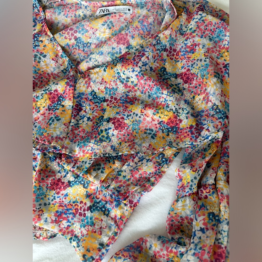 Zara crop blouse colorful